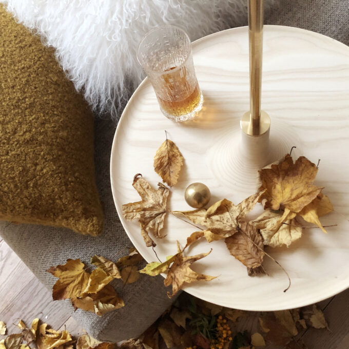 Hanging Table in Bleached Ash