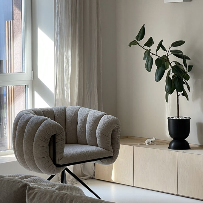 HARBUZ Turn Armchair